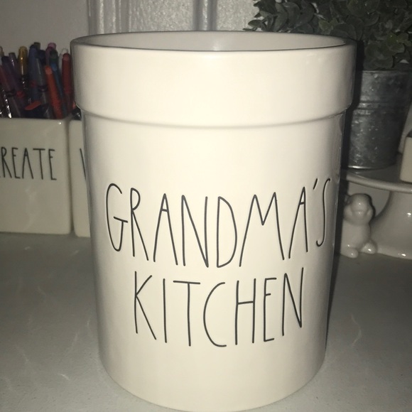 Grandma’s Kitchen - Picture 2 of 3